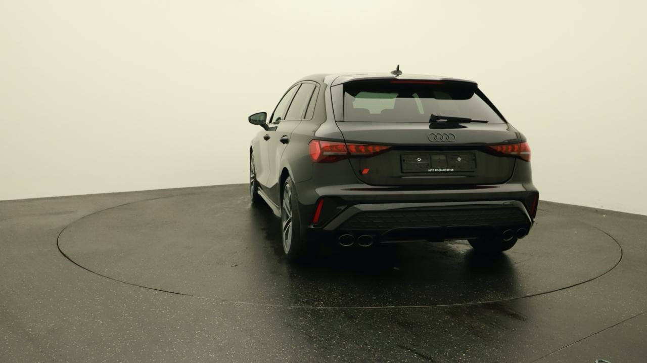 AUDI S3 Sportback TFSI quattro S-tronic-image-3