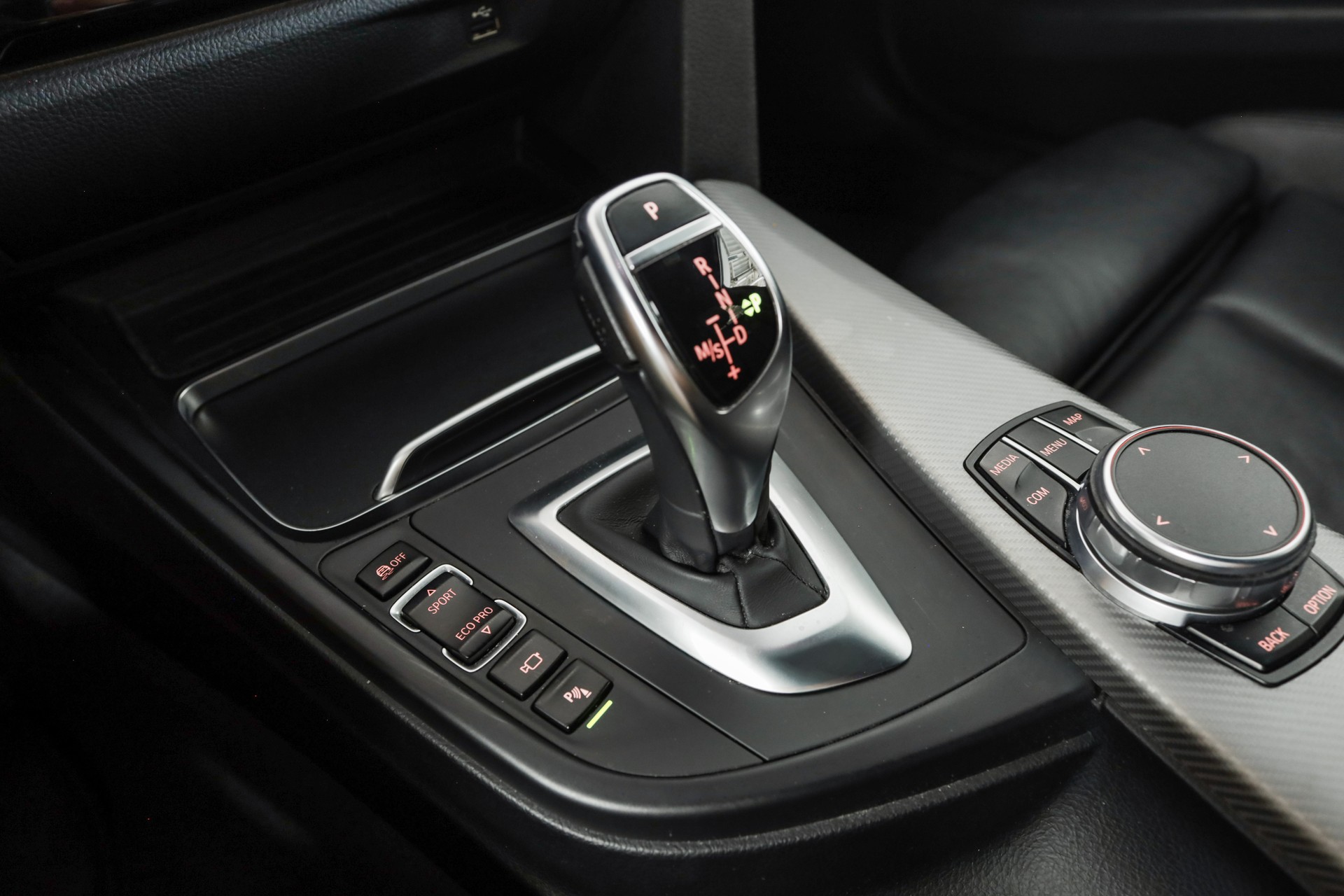 BMW 340i xDrive Touring Edition M Sport Steptronic-image-18