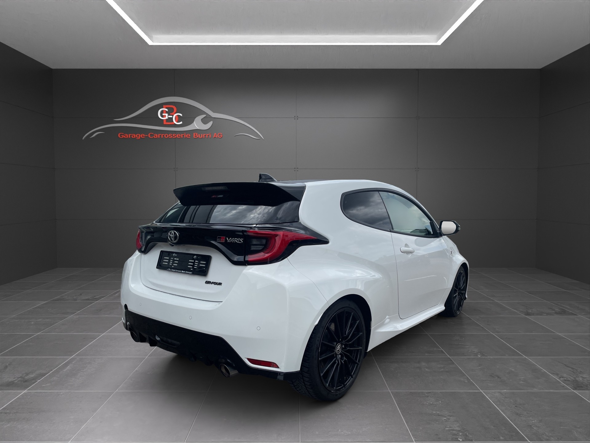 TOYOTA Yaris 1.6 GR Sport-image-3