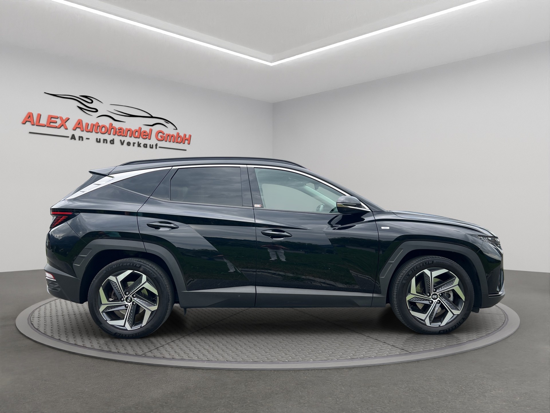 HYUNDAI Tucson 1.6 TGDI 48V Amplia DCT 4WD-image-7