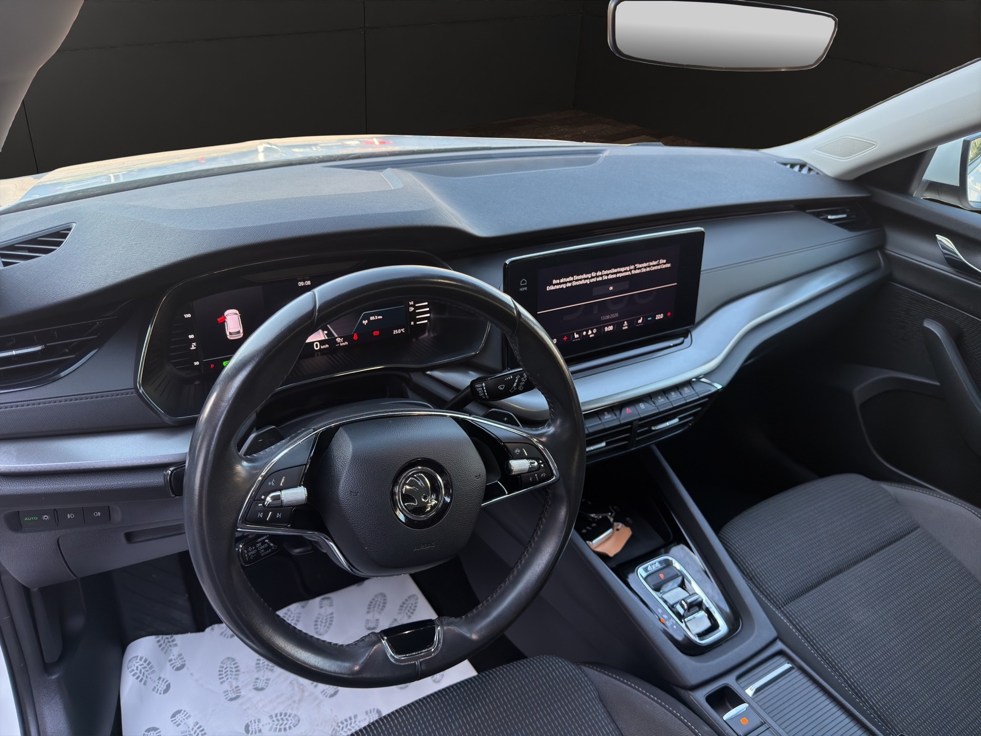 SKODA Octavia Combi 2.0 TDI DSG Ambition 4x4-image-8