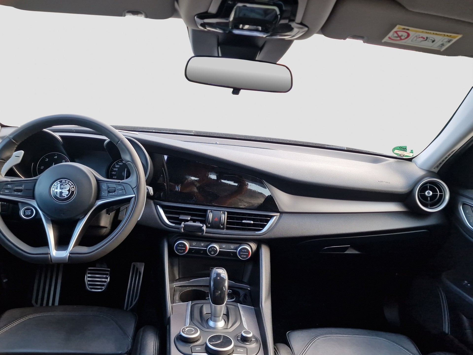 ALFA ROMEO Giulia 2.2 JTDM Veloce Q4 Automatic-image-13