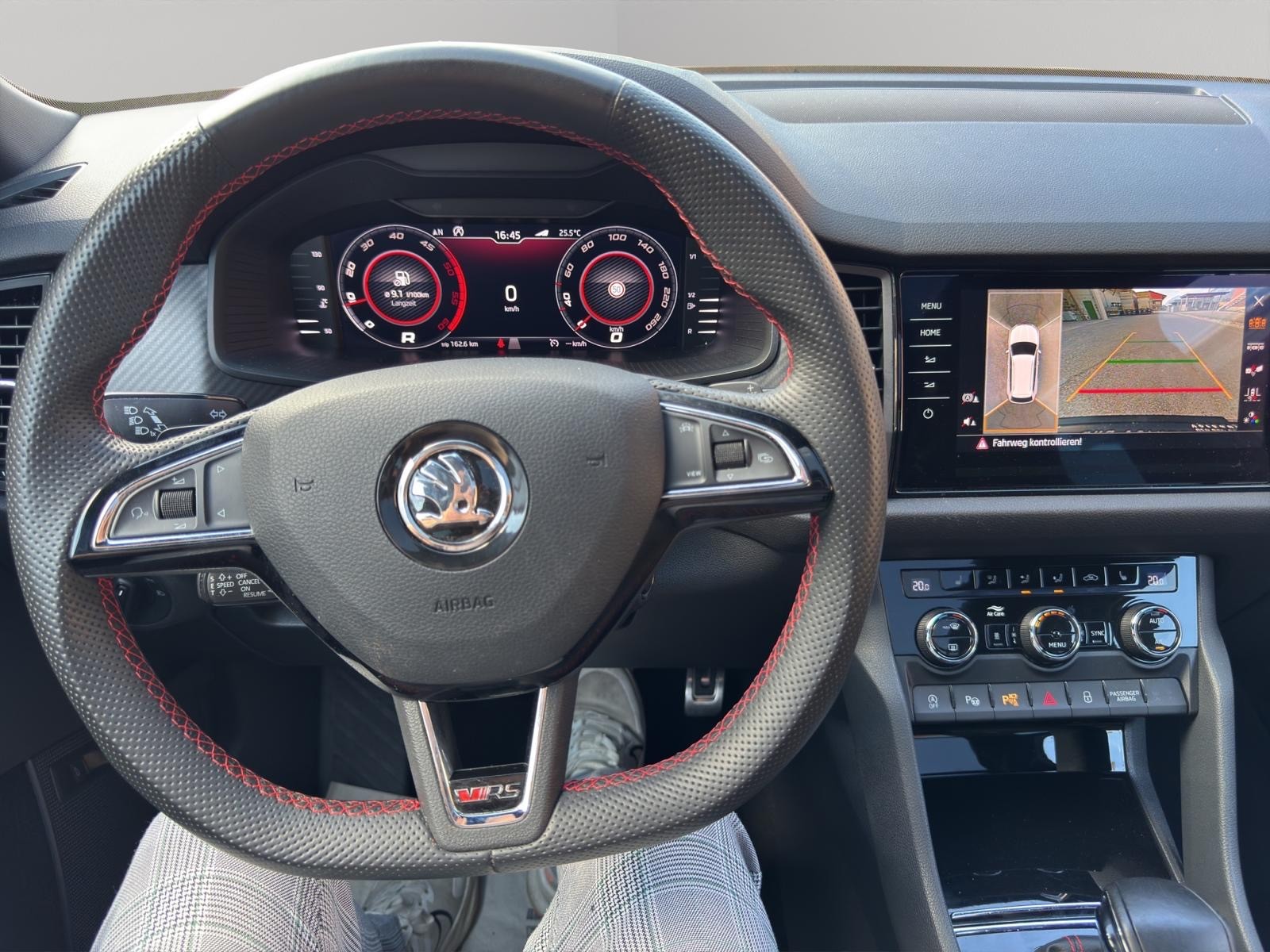 SKODA Kodiaq 2.0 Bi-TDI SCR RS 4x4 DSG 7-Plätze (Lessing oder Finanzierung möglich!)-image-12