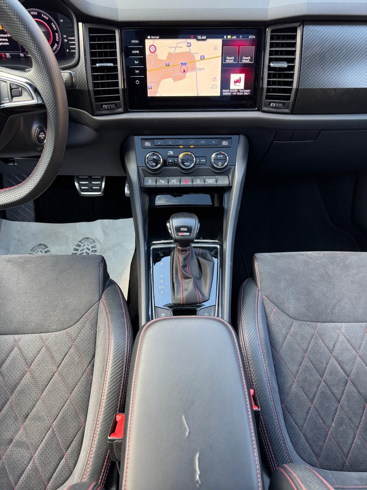 SKODA Kodiaq 2.0 Bi-TDI SCR RS 4x4 DSG 7-Plätze (Lessing oder Finanzierung möglich!)-image-13