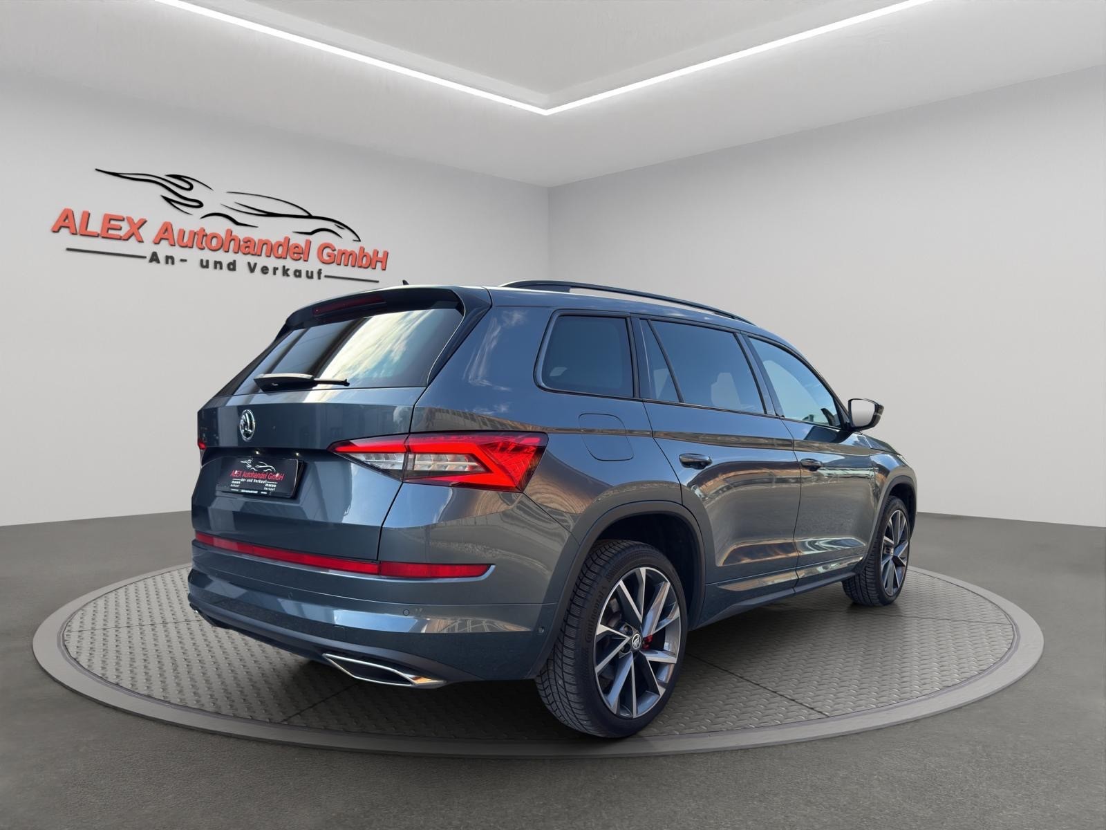SKODA Kodiaq 2.0 Bi-TDI SCR RS 4x4 DSG 7-Plätze (Lessing oder Finanzierung möglich!)-image-6
