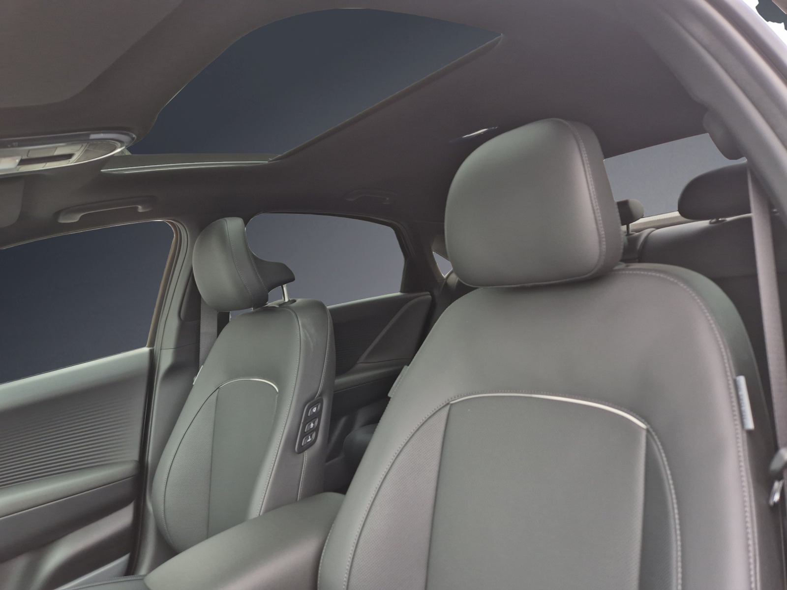 HYUNDAI Ioniq 6 77kWh Launch Edition 2WD-image-7