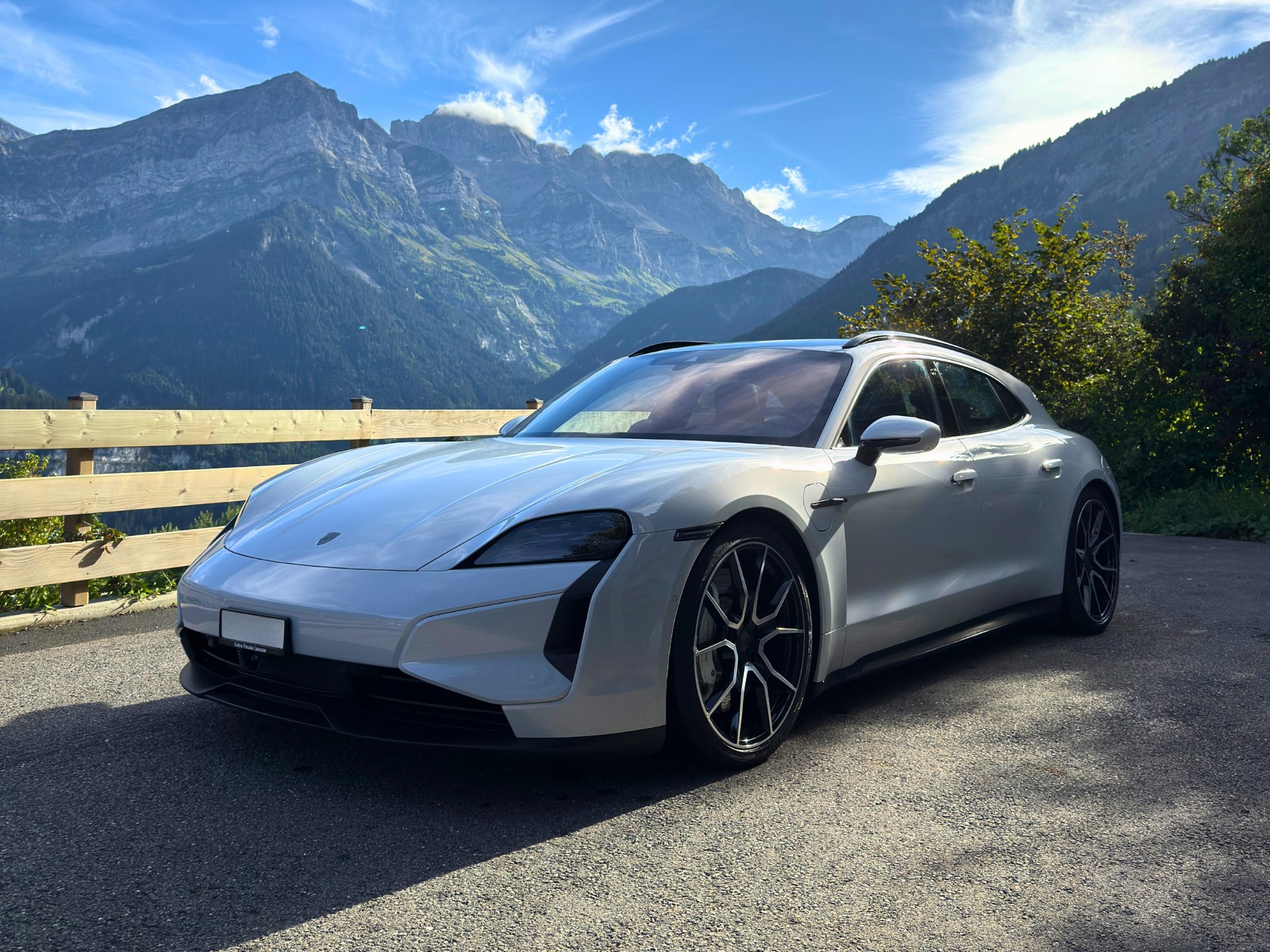 PORSCHE Turbo Sport Turismo