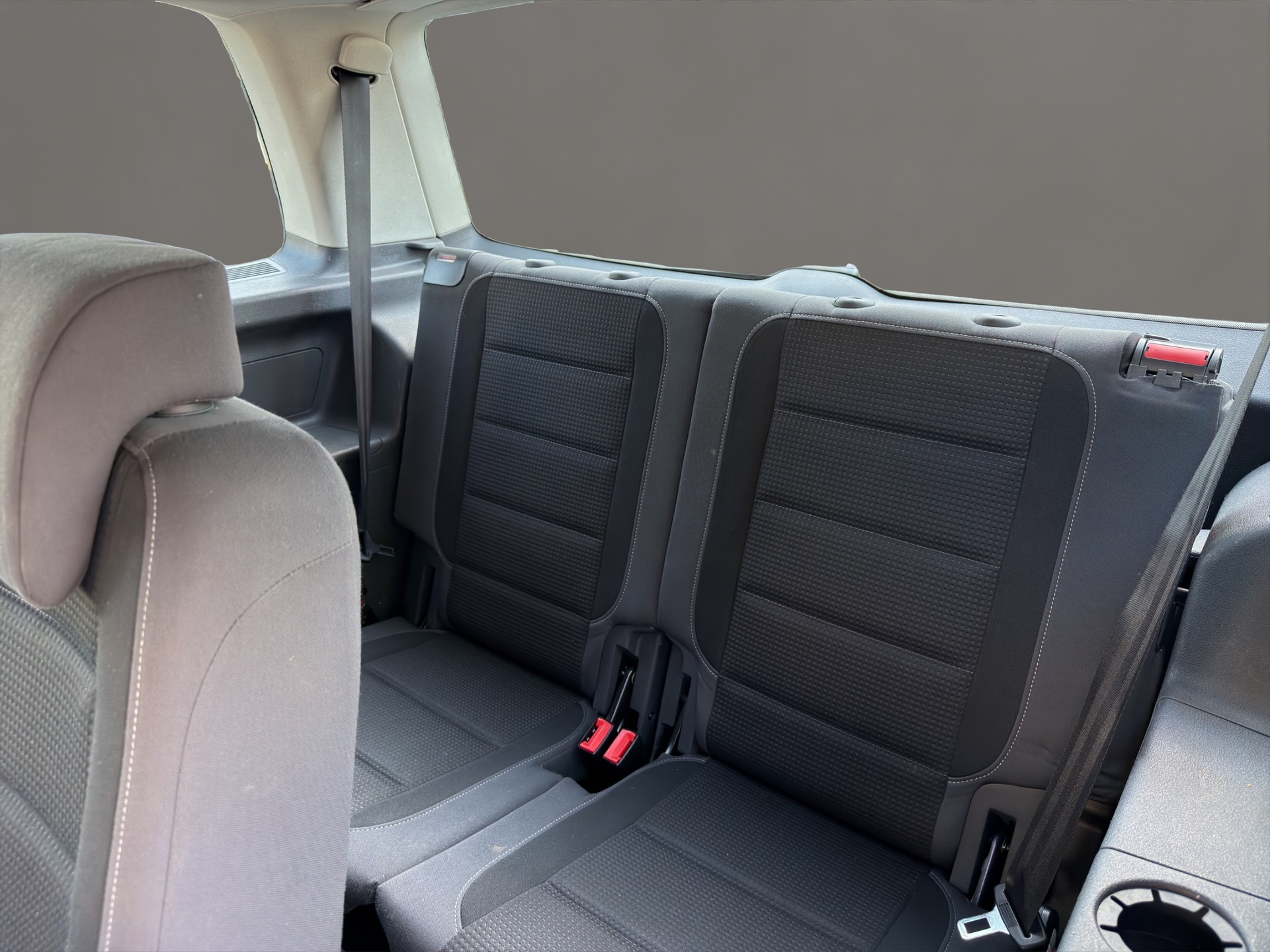 VW Touran 1.4 TSI Team DSG 7 plätze-image-14