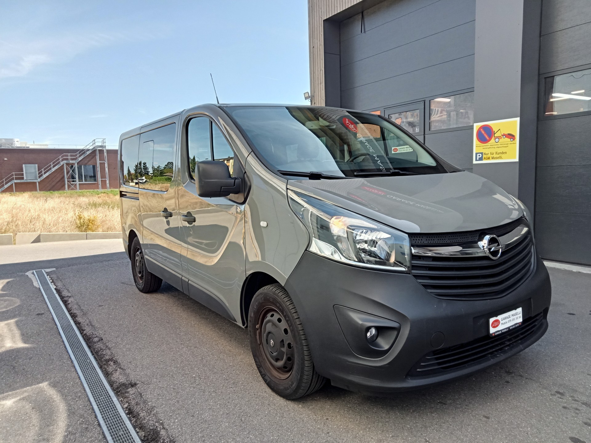 OPEL Vivaro 1.6 CDTI Combi+ 2.9t L2H1-image-1