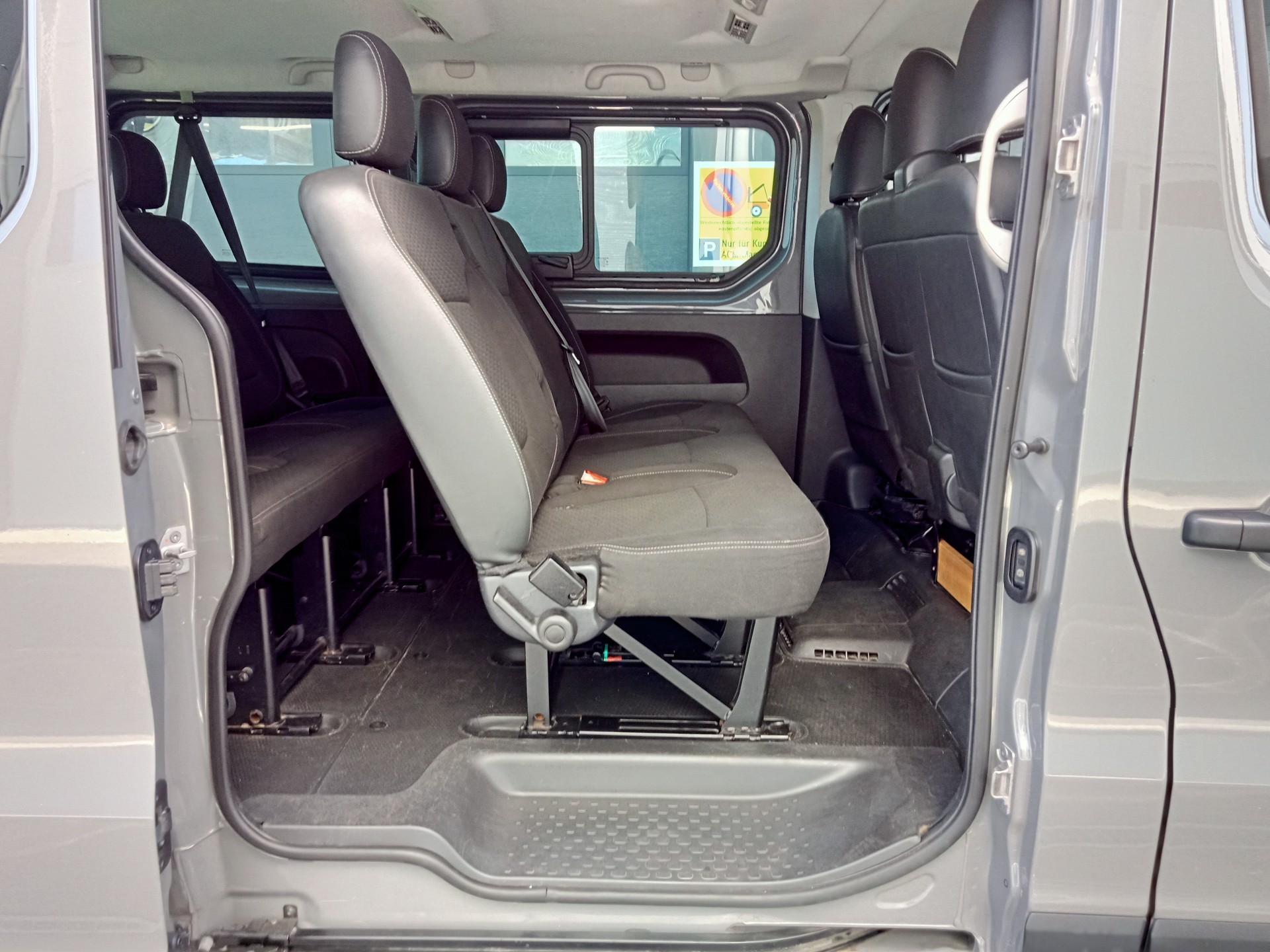 OPEL Vivaro 1.6 CDTI Combi+ 2.9t L2H1-image-11