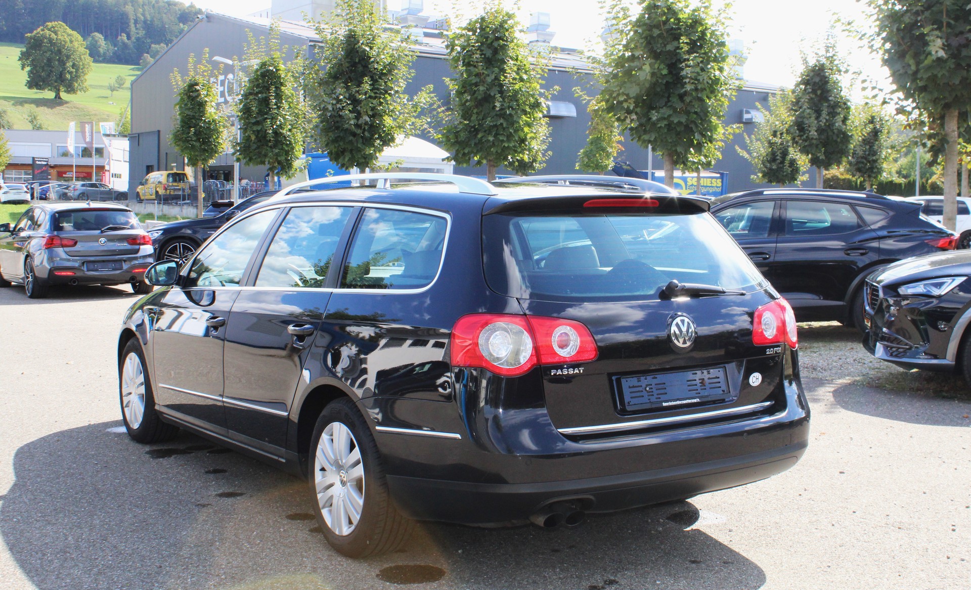 VW Passat Variant 2.0 FSI Highline / CH-Fahrzeug-showroom-element-3