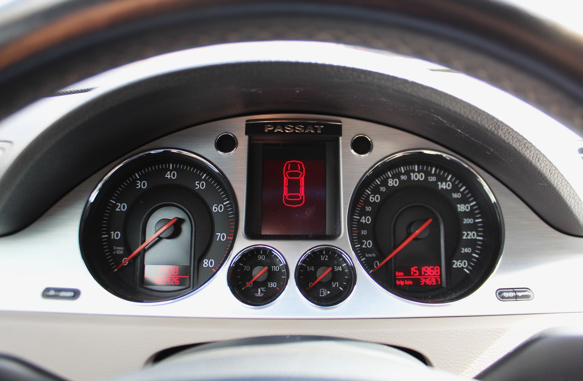 VW Passat Variant 2.0 FSI Highline / CH-Fahrzeug-image-13