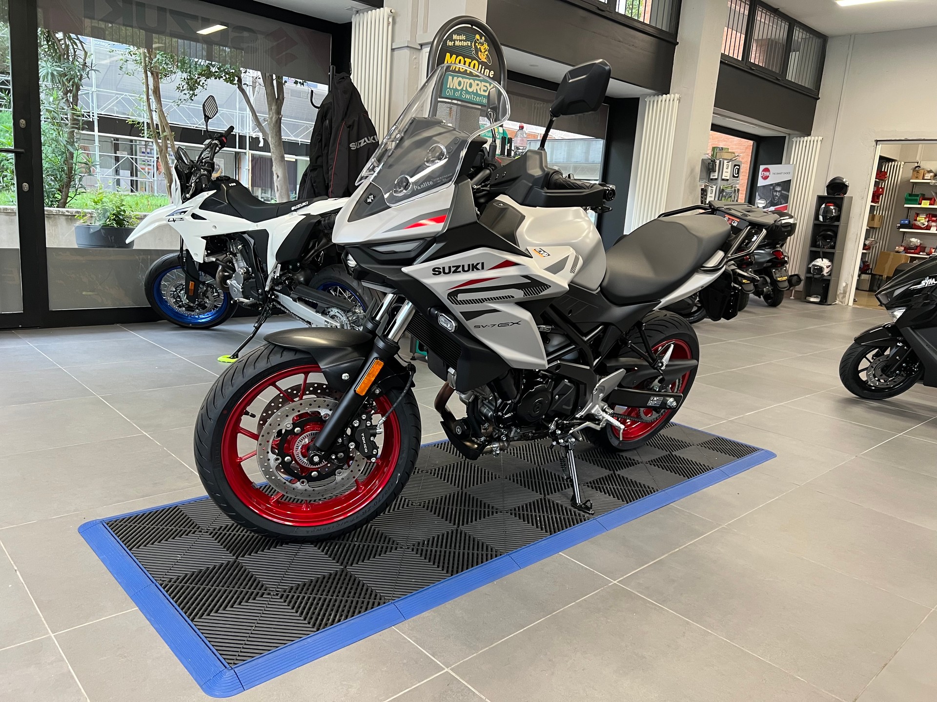 SUZUKI SV 7GX-image-2