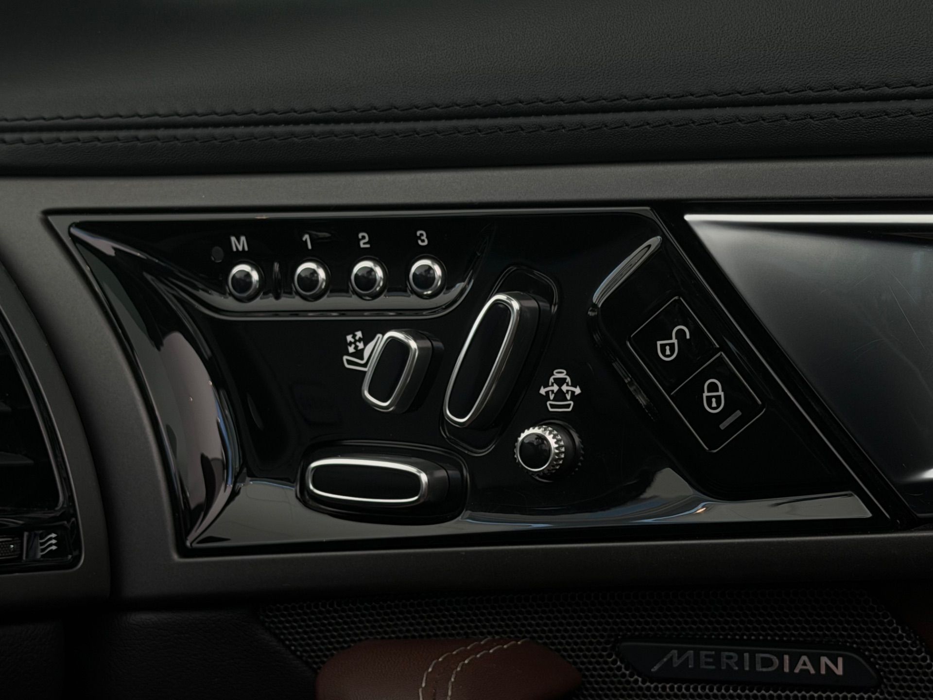 JAGUAR F-Type Convertible S 3.0 V6 S/C **Sportauspuffanlage**-image-13