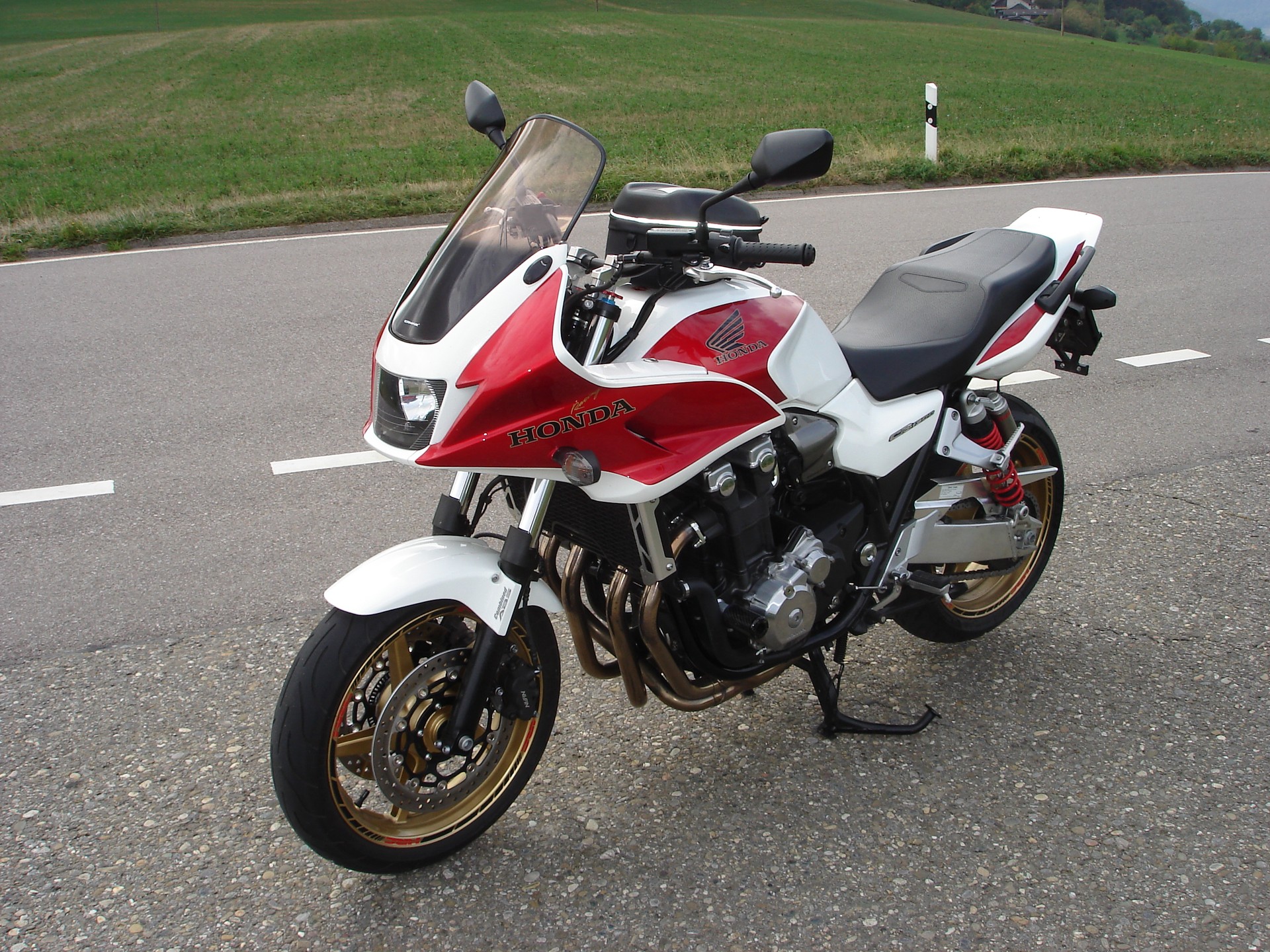 HONDA CB 1300 S ABS-image-1