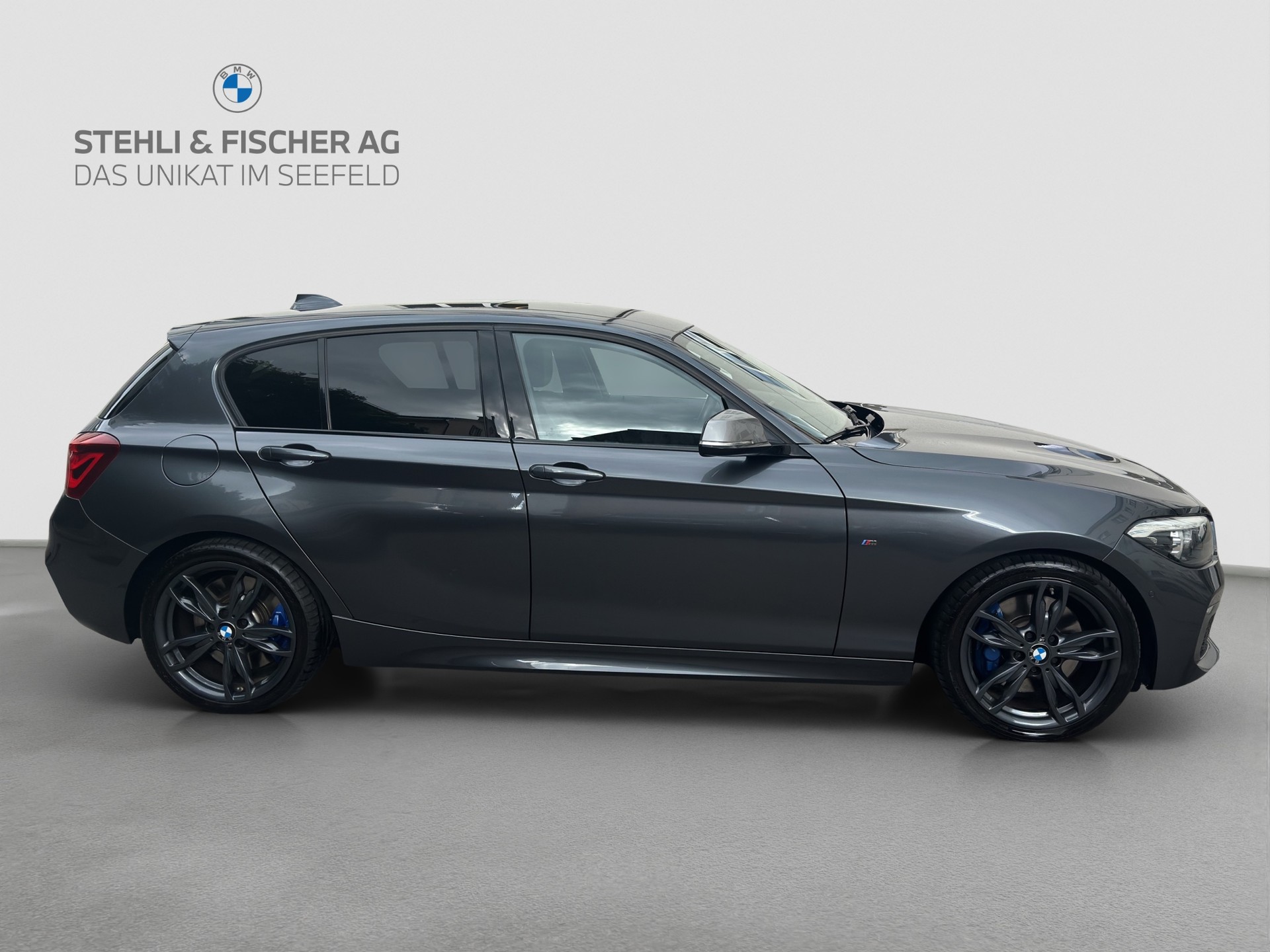 BMW M140i xDrive Steptronic-image-5