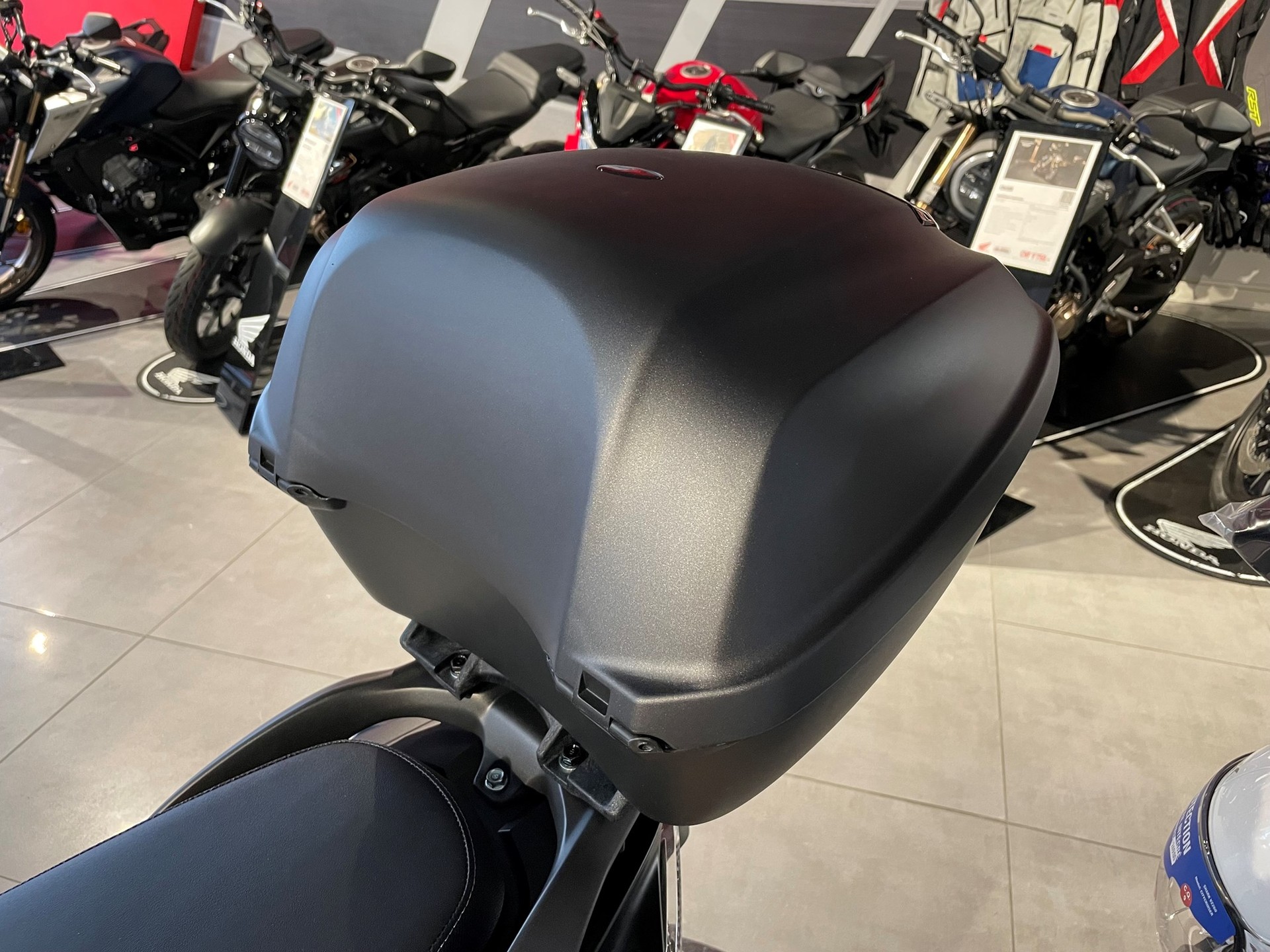 HONDA NSC Vision 110-showroom-element-3