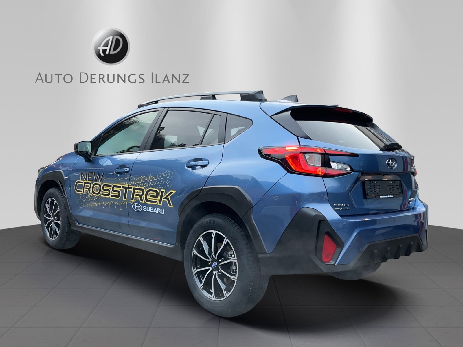 SUBARU CROSSTREK 2.0i e-Boxer Luxury-showroom-element-3