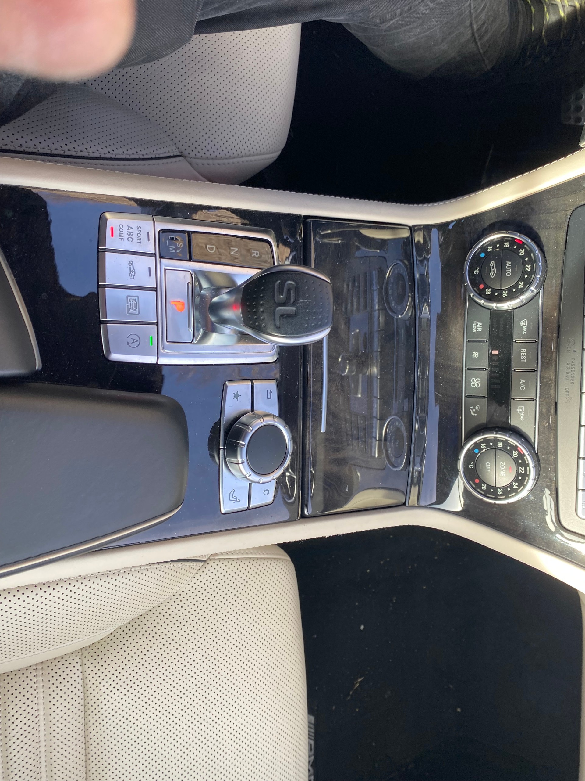 MERCEDES-BENZ SL 500 7G-Tronic-image-13