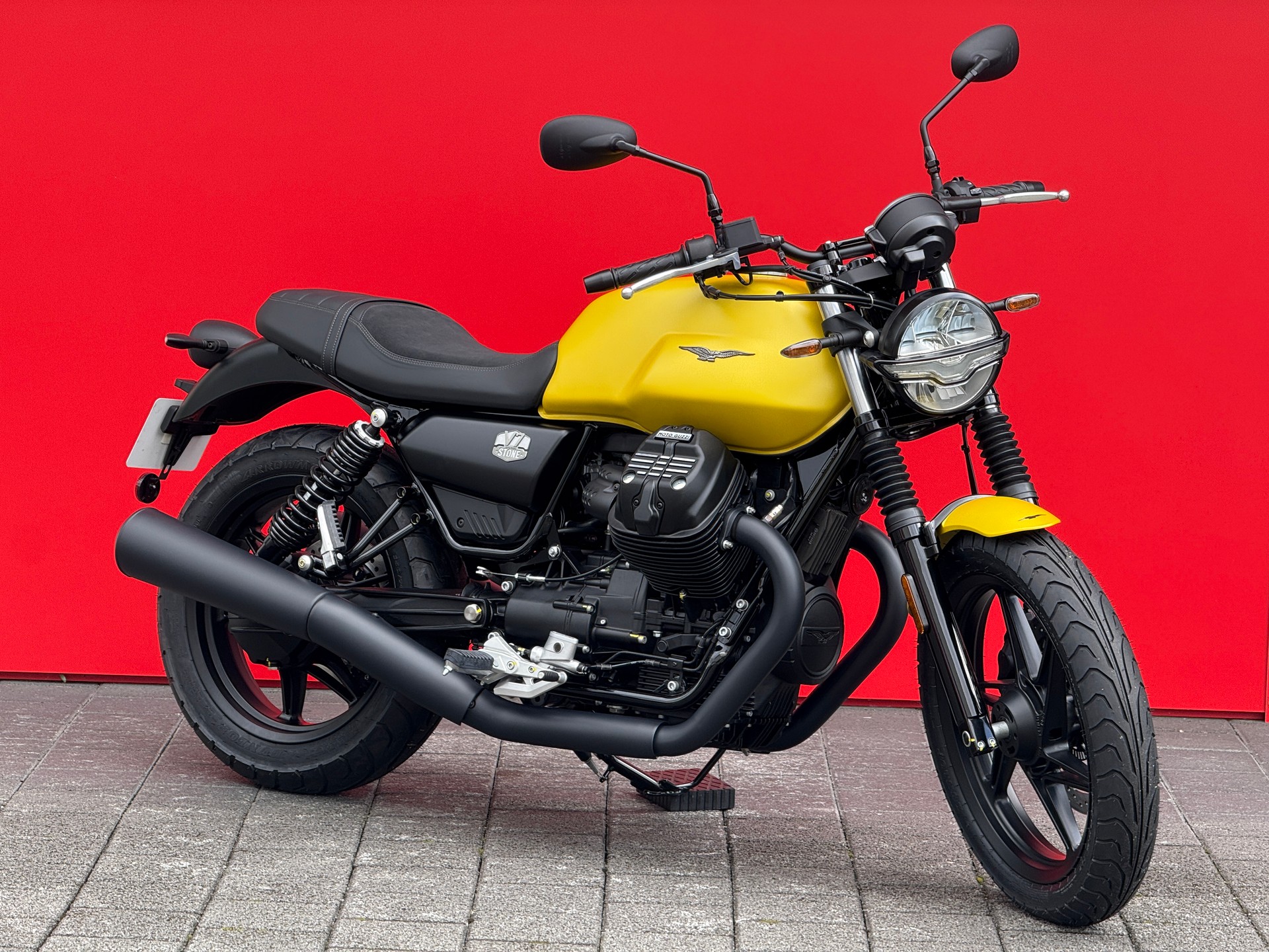 MOTO GUZZI V7 IV 850 Stone-image-2
