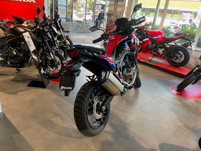 HONDA CRF 1100 DCT Africa Twin-image-4