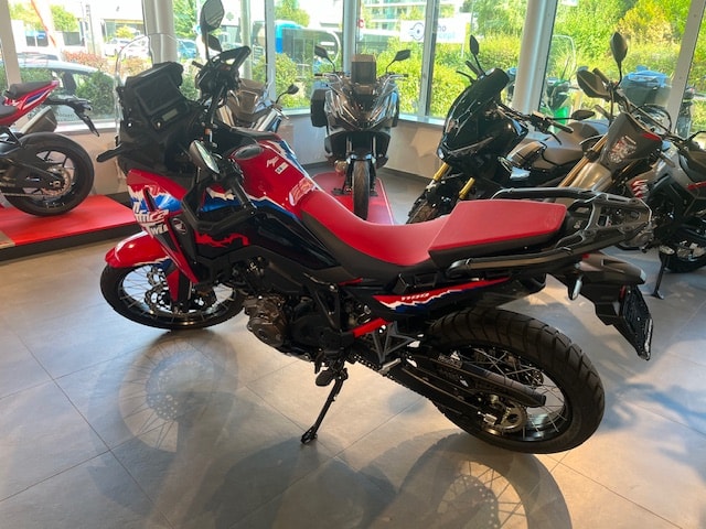 HONDA CRF 1100 DCT Africa Twin-image-1