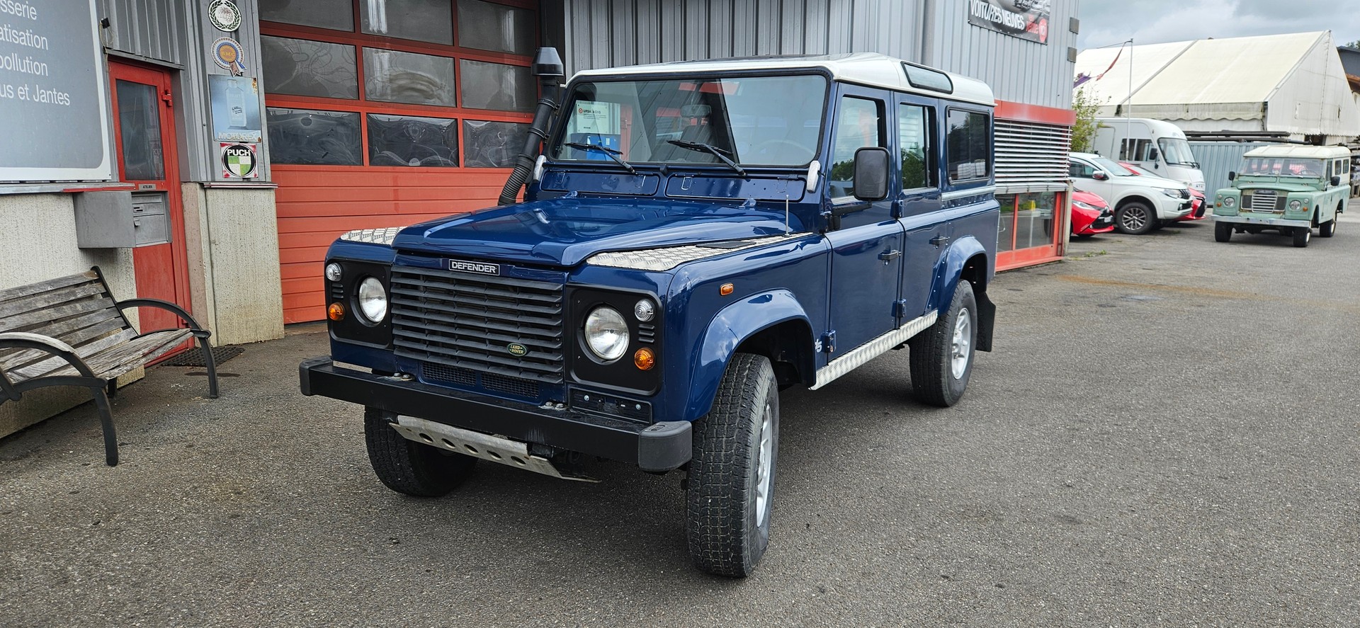 LAND ROVER Defender 110 SW 2.5 Td5-showroom-element-1