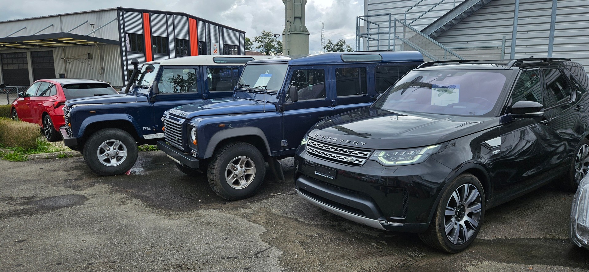 LAND ROVER Defender 110 SW 2.5 Td5-image-13