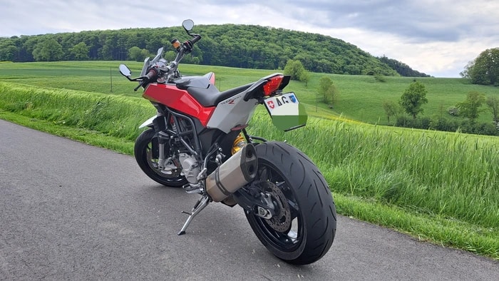HUSQVARNA Nuda 900 R ABS-image-2