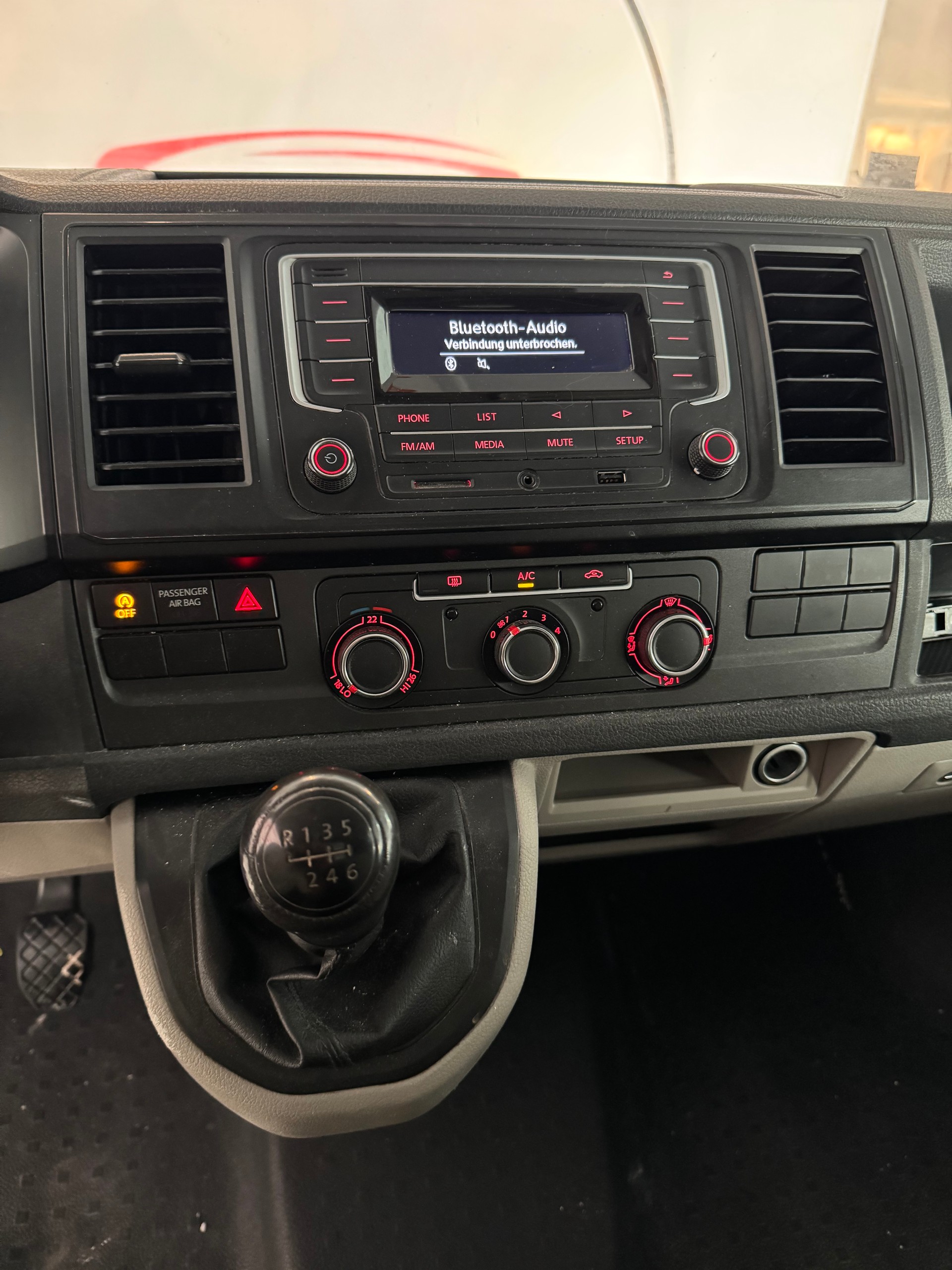 VW T6 2.0 TDI-image-24