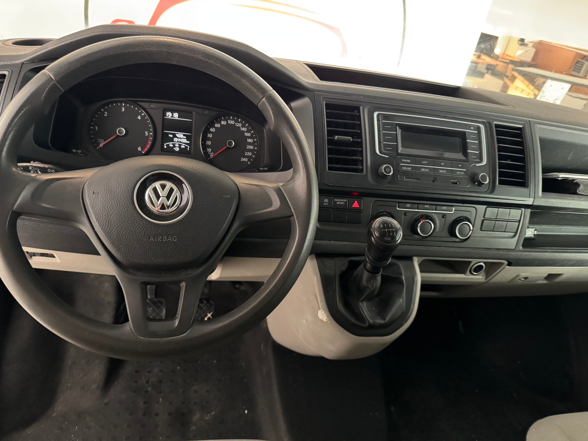 VW T6 2.0 TDI-image-19