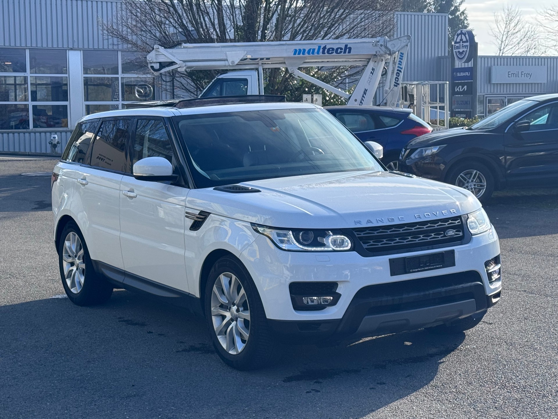LAND ROVER Range Rover Sport 3.0 SDV6 HSE Dynamic Automatic-image-2