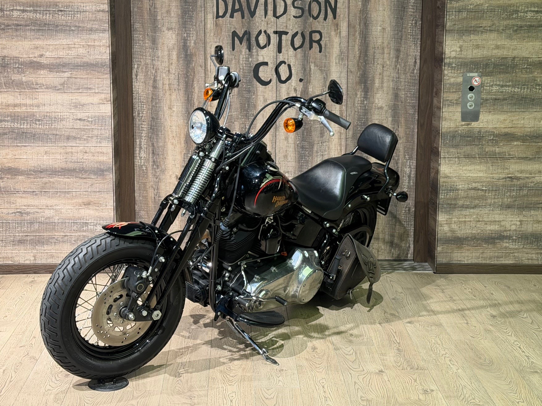 HARLEY-DAVIDSON FLSTSB Cross Bones-image-2