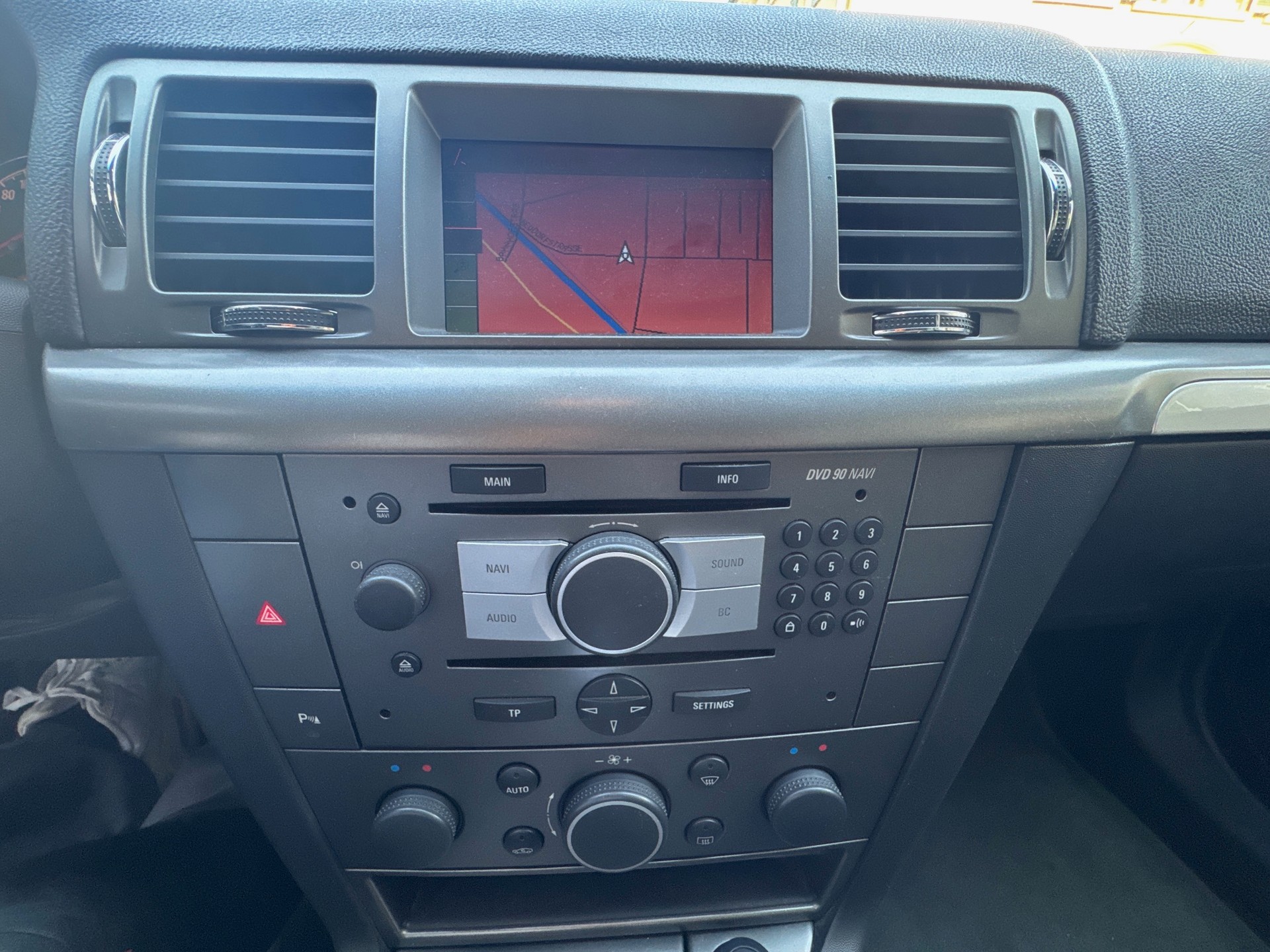 OPEL Signum 1.9 CDTi 16V Diamond Automatic-image-16