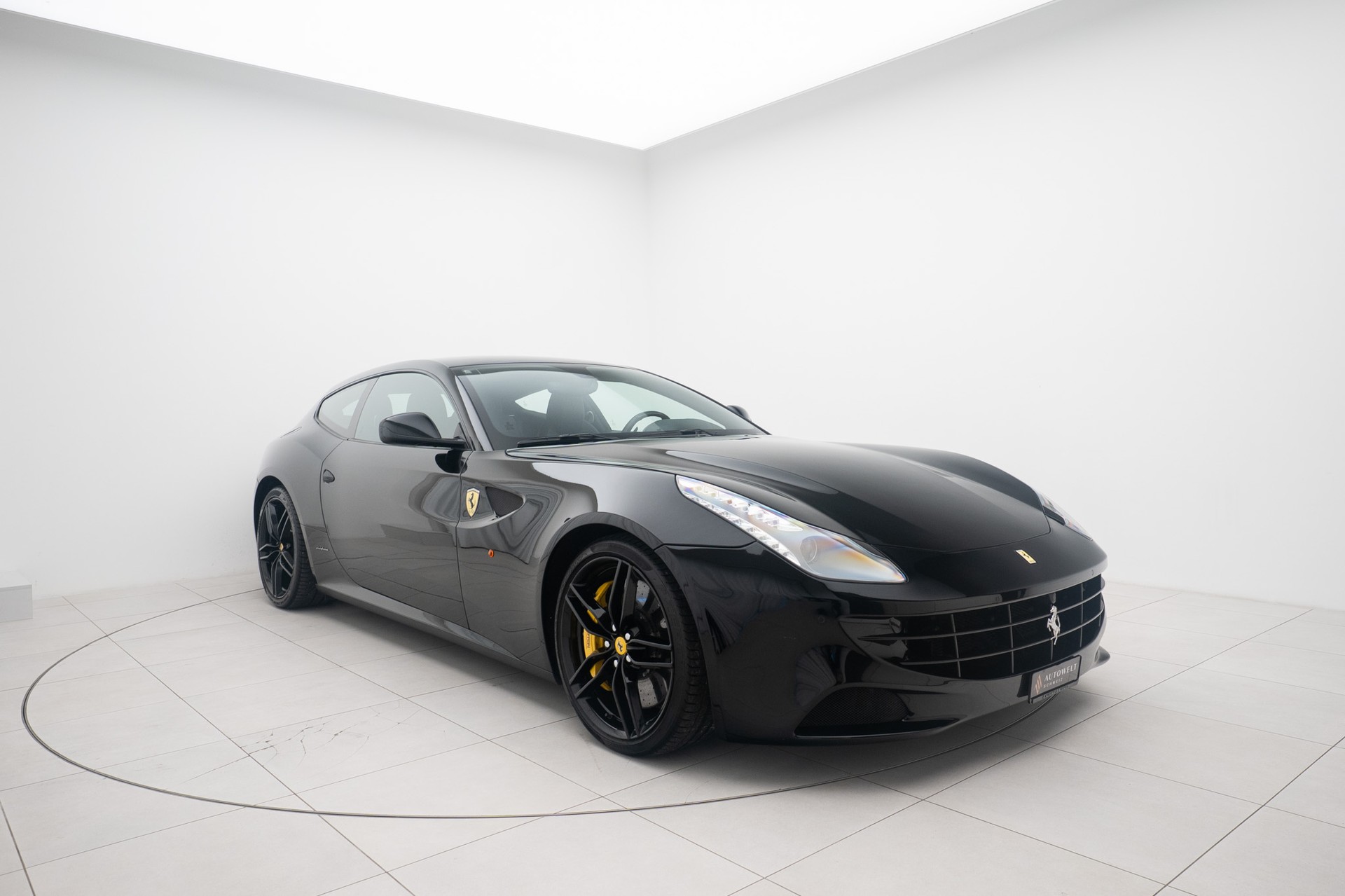 FERRARI FF-image-0