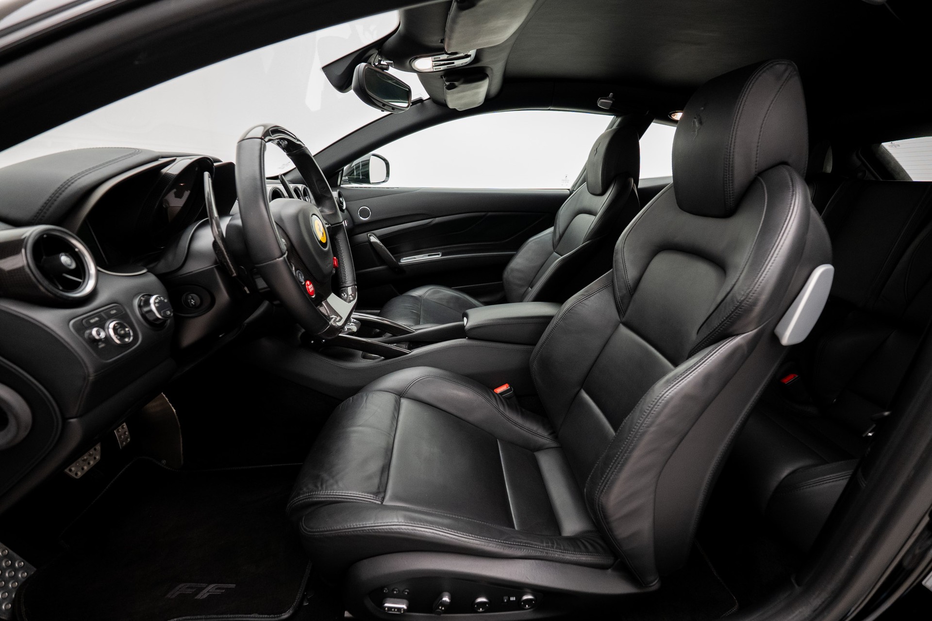 FERRARI FF-image-6