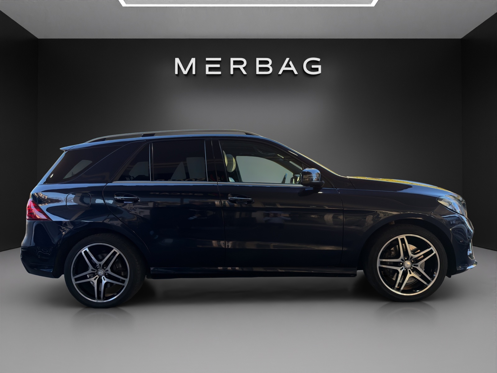 MERCEDES-BENZ GLE 500 Executive 4Matic 9G-Tronic-image-1