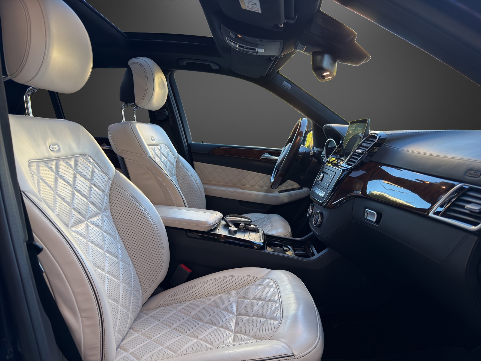 MERCEDES-BENZ GLE 500 Executive 4Matic 9G-Tronic-image-12