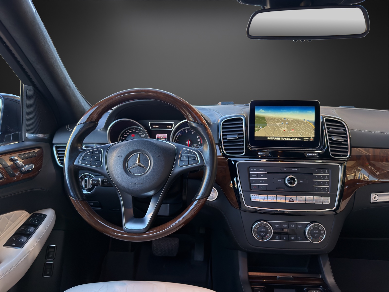 MERCEDES-BENZ GLE 500 Executive 4Matic 9G-Tronic-image-10