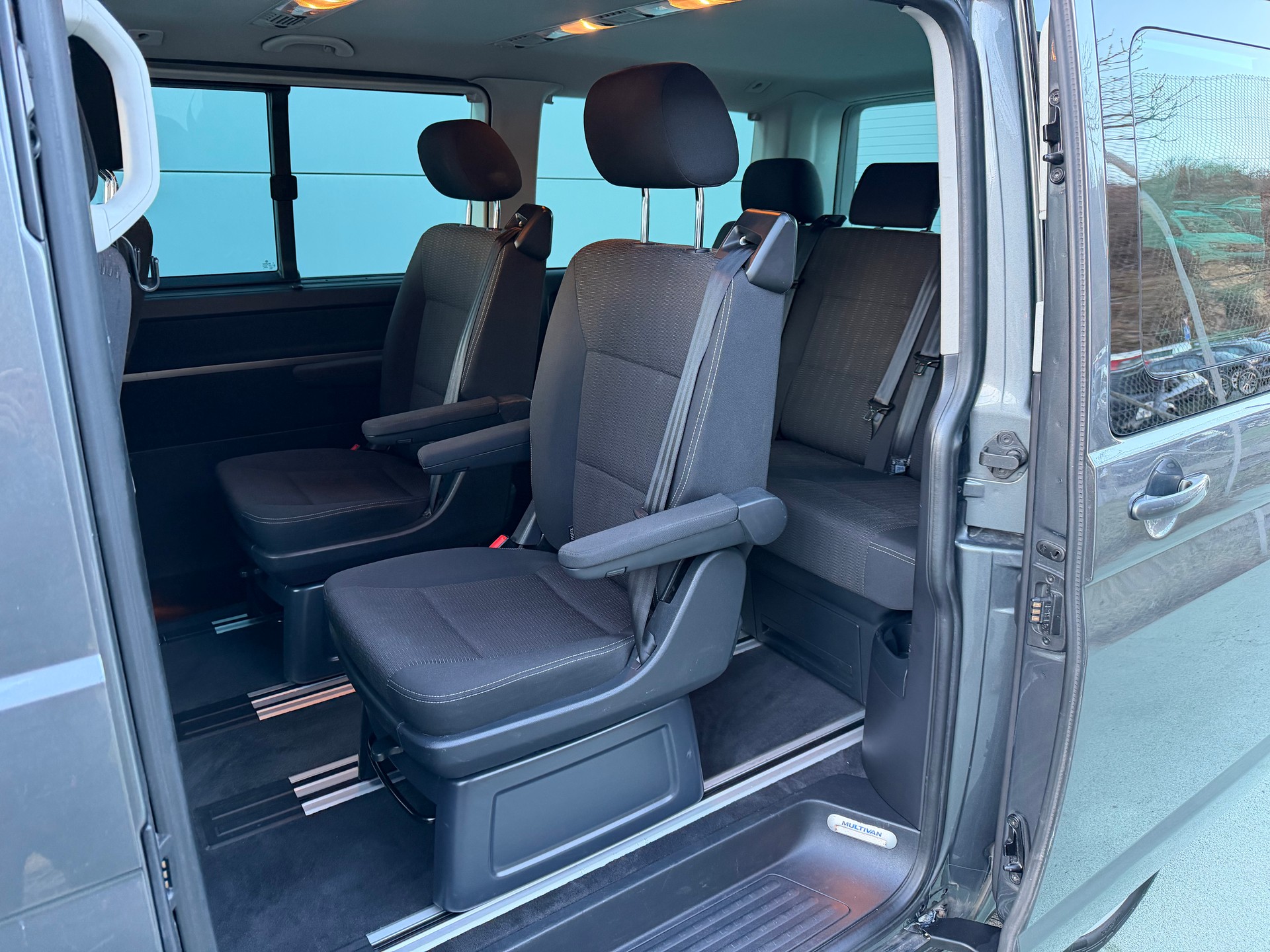 VW T6 Multivan 2.0 Bi-TDI Comfortline 4Motion-image-10