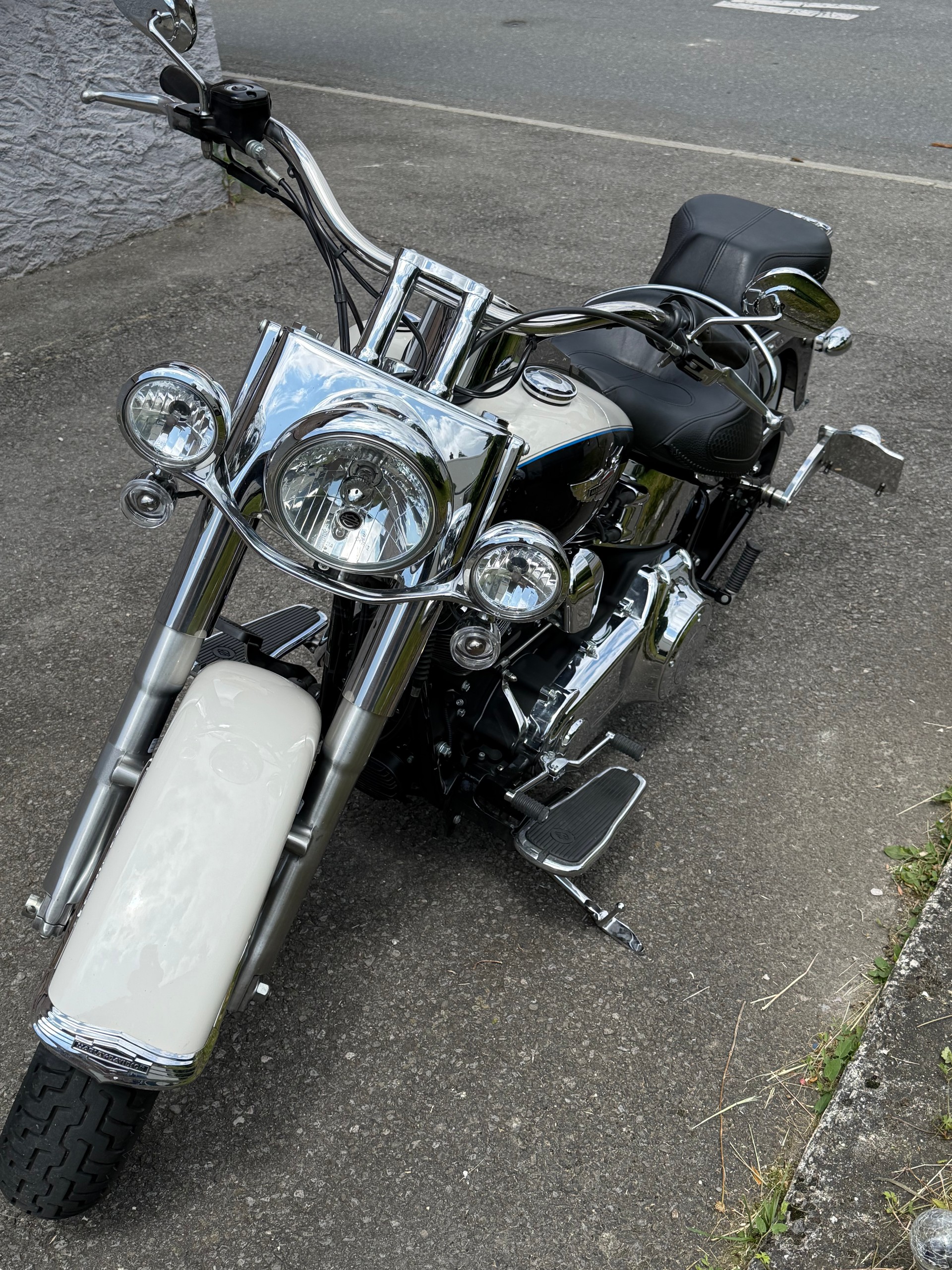 HARLEY-DAVIDSON FLSTN Softail Deluxe ABS-image-3