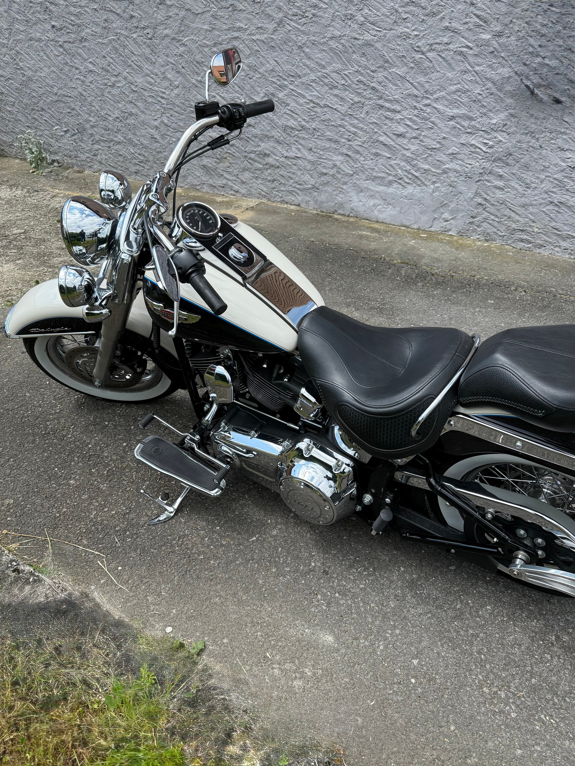 HARLEY-DAVIDSON FLSTN Softail Deluxe ABS-image-4