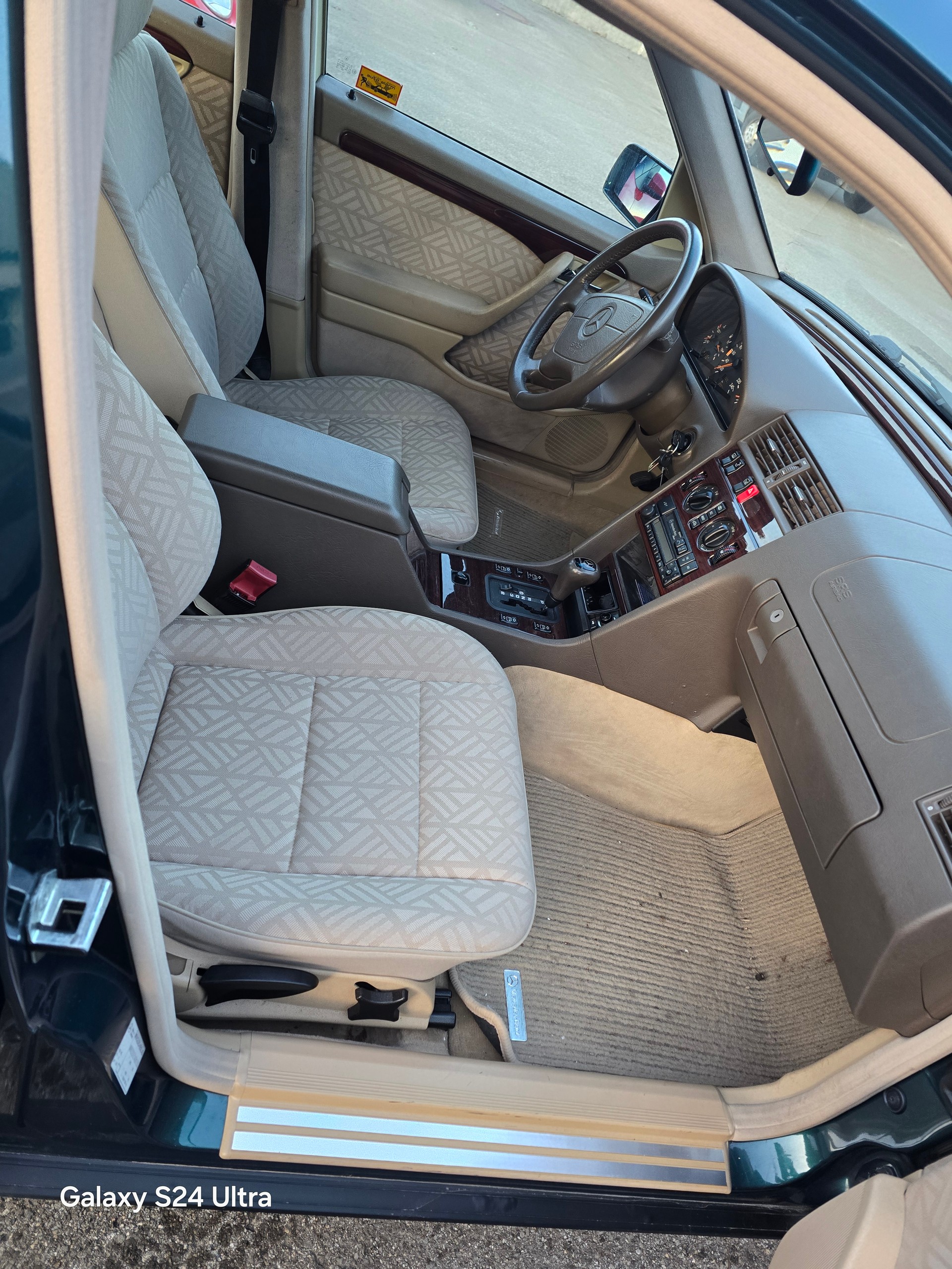 MERCEDES-BENZ C 220 Elégance-image-8