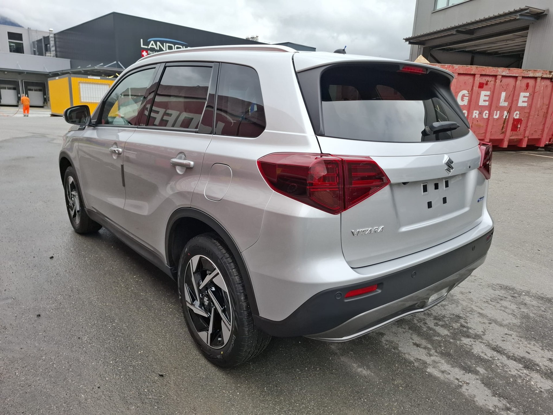 SUZUKI Vitara 1.4 T Boosterjet Compact Top 4x4 Hybrid Automatic-image-3