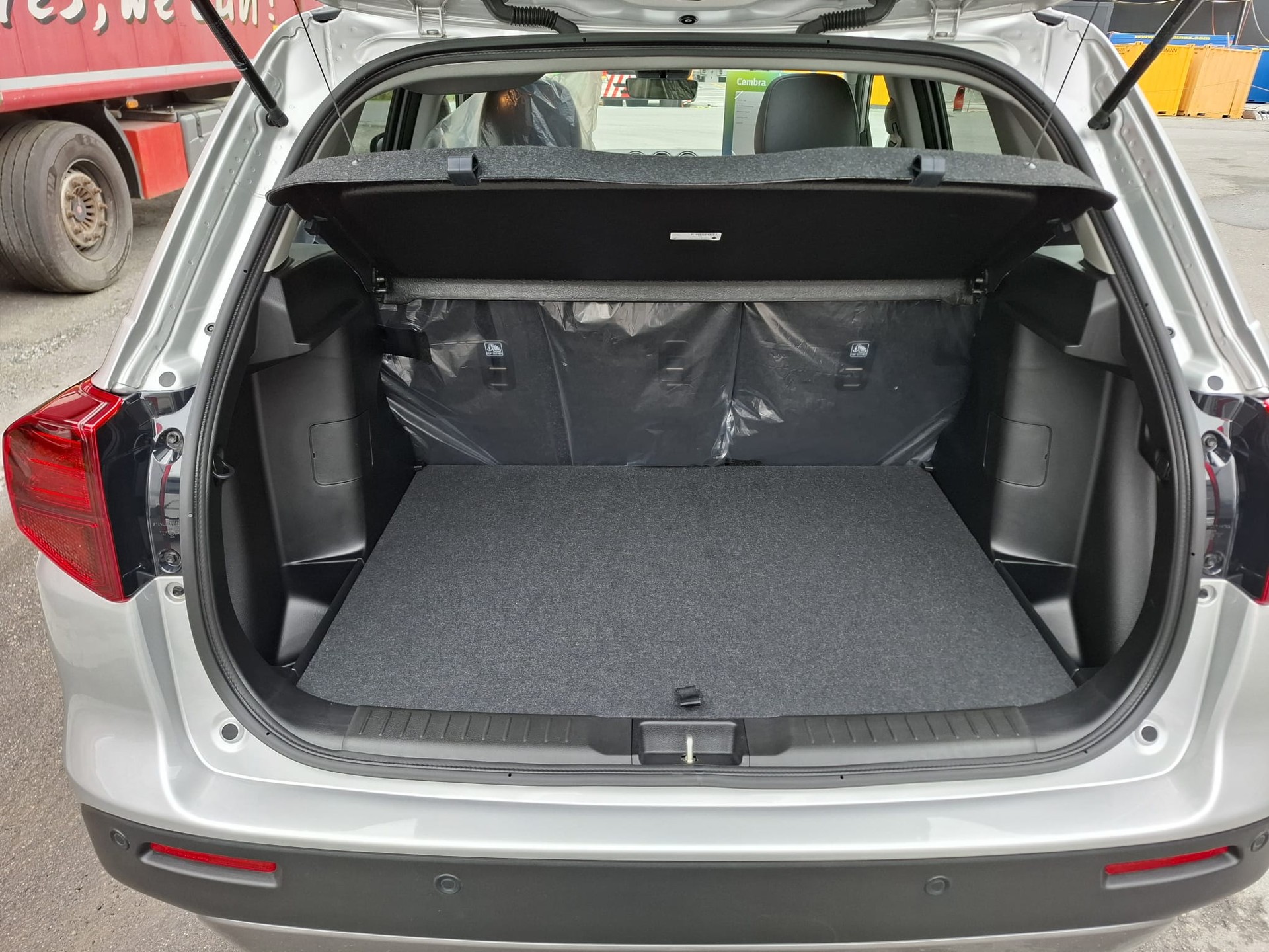SUZUKI Vitara 1.4 T Boosterjet Compact Top 4x4 Hybrid Automatic-image-11