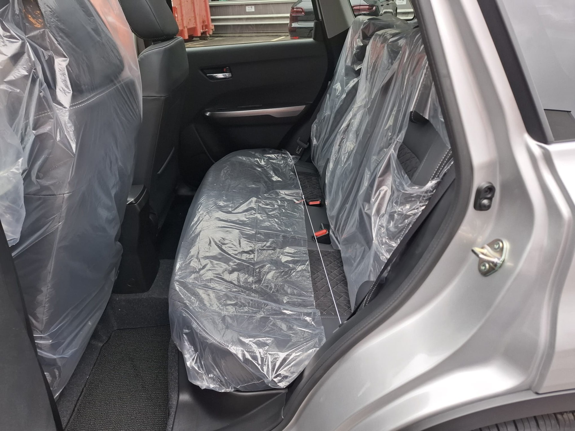 SUZUKI Vitara 1.4 T Boosterjet Compact Top 4x4 Hybrid Automatic-image-10