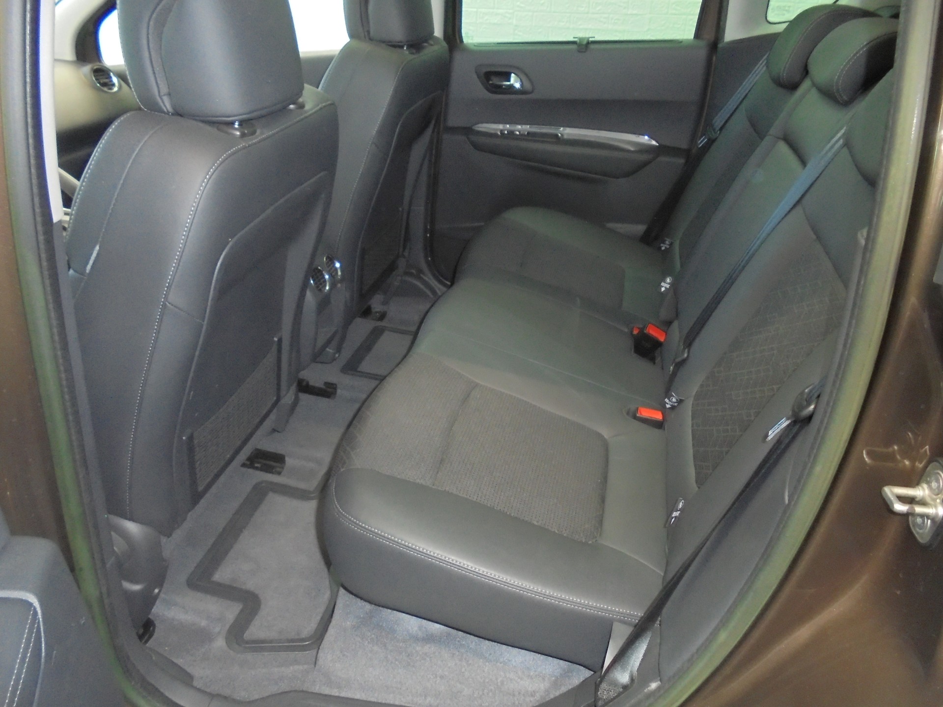 PEUGEOT 3008 1.6 16V T Platinum Tiptronic-image-7