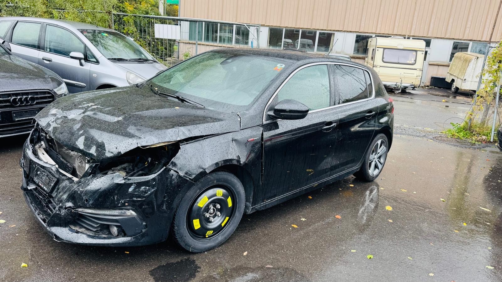 PEUGEOT 308 1.2 Pure Tech GT Line-image-11