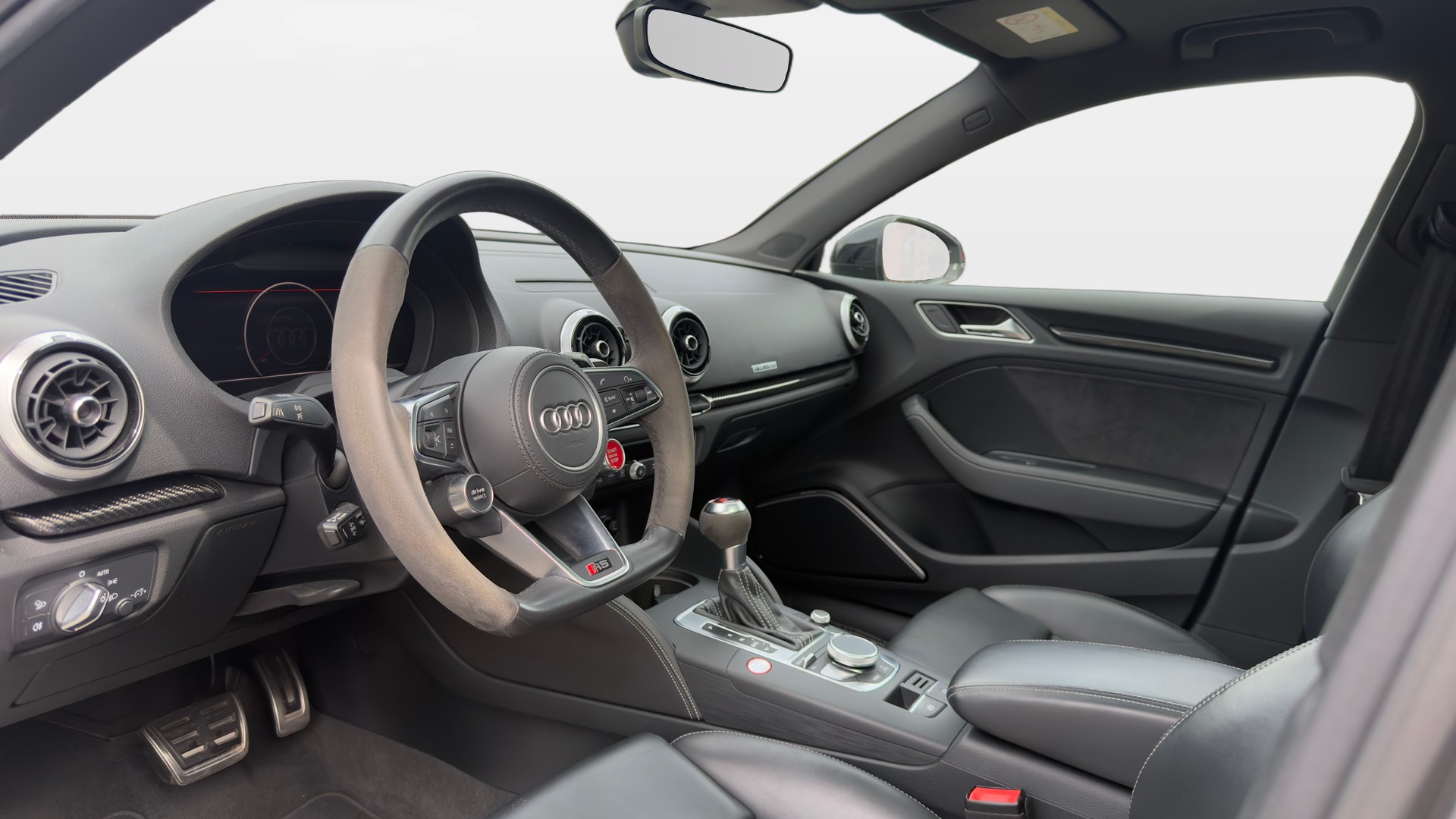 AUDI RS3 Limousine 2.5 TSI quattro S-tronic-image-7