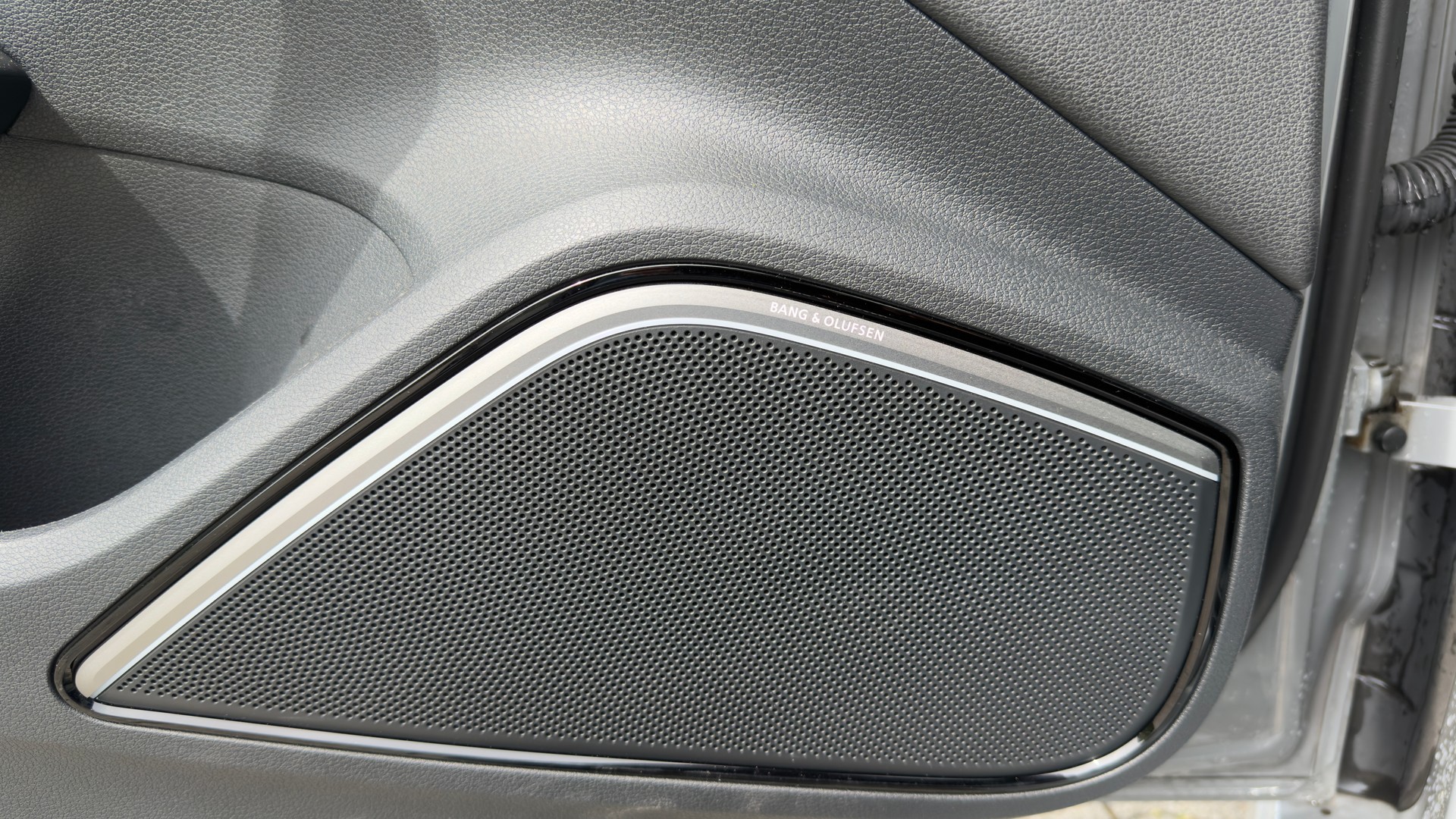 AUDI RS3 Limousine 2.5 TSI quattro S-tronic-image-10